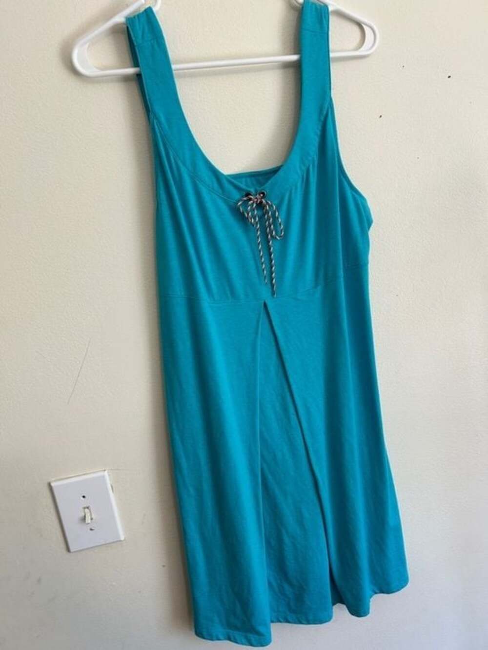 Eastern Mountain Sports Bright Turquoise Women's Tank Top
